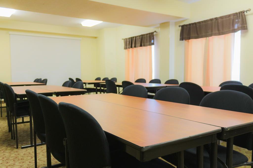Comfort Inn Marietta-Atlanta Near Ballpark-Galleria Екстер'єр фото