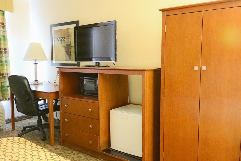 Comfort Inn Marietta-Atlanta Near Ballpark-Galleria Екстер'єр фото